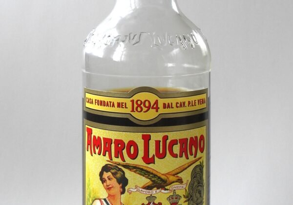 Amaro Lucano Bottle.jpg