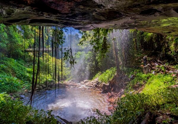 crystal shower falls