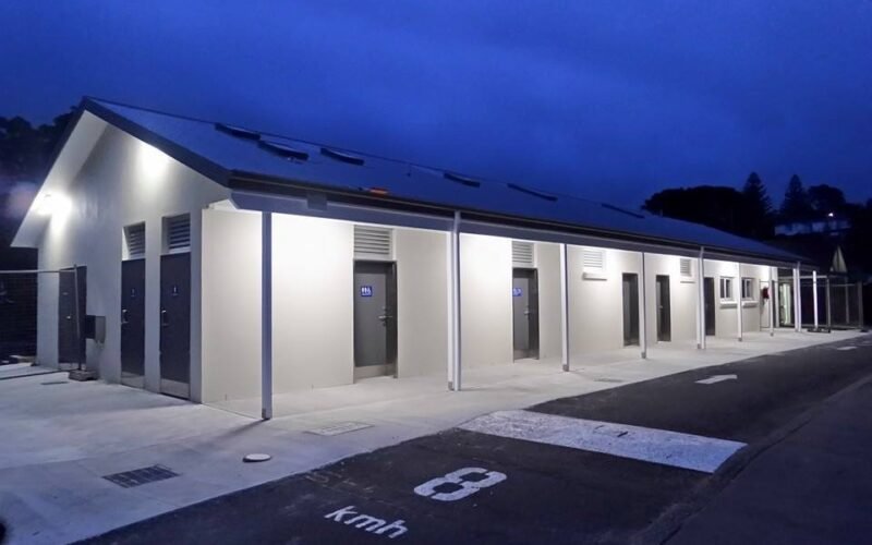 Amenities block at Kendalls On The Beach Holiday Park, Kiama at dusk