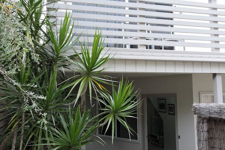 Exterior of Mollymook Beach Waterfront apartments