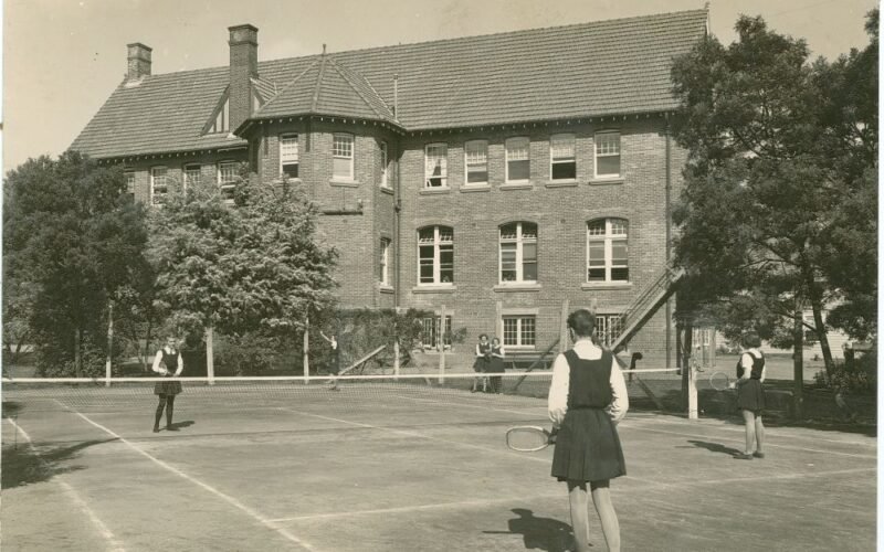 New England Girls School, Armidale (5494948515).jpg