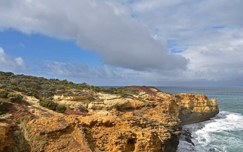 The limestone coastline of Port Campbell National Park beside The Grotto